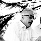 Gianni Bosio alla riunione del Nuovo Canzoniere Italiano nella casa di Gioietta Dallò, Biandronno (Va), 1966. Foto © Riccardo Schwamenthal / CTSImages – Phocus