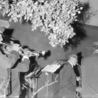 La Banda di Cinquecerri di Ligonchio alla sera dopo i Maggi – Campagna di ricerca sui Maggi – Costabona 1966 – Foto © Giorgio Vezzani