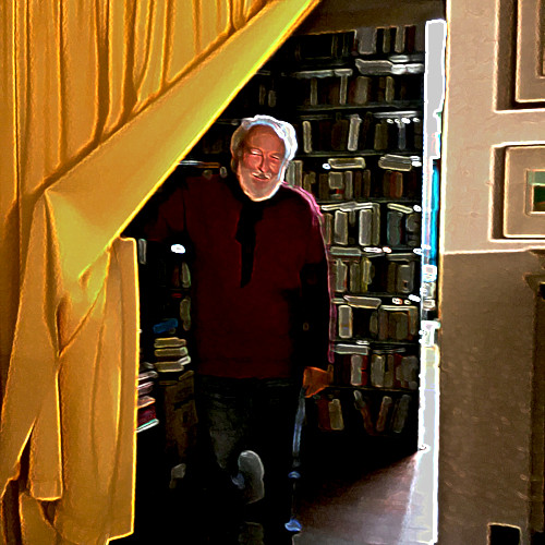 Cesare Bermani scosta una tenda nel suo archivio